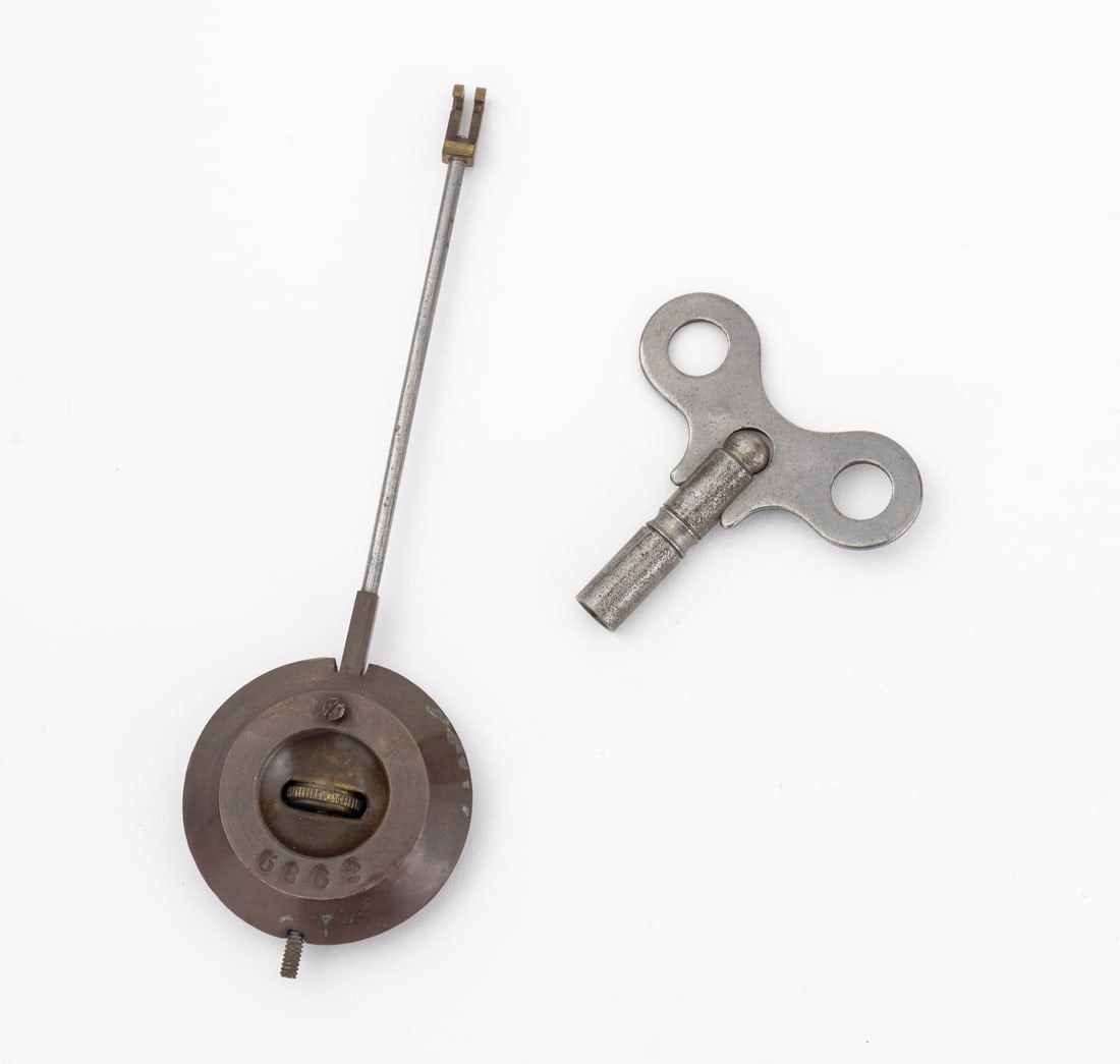 French String Inlaid Mahogany Table Clock - 8