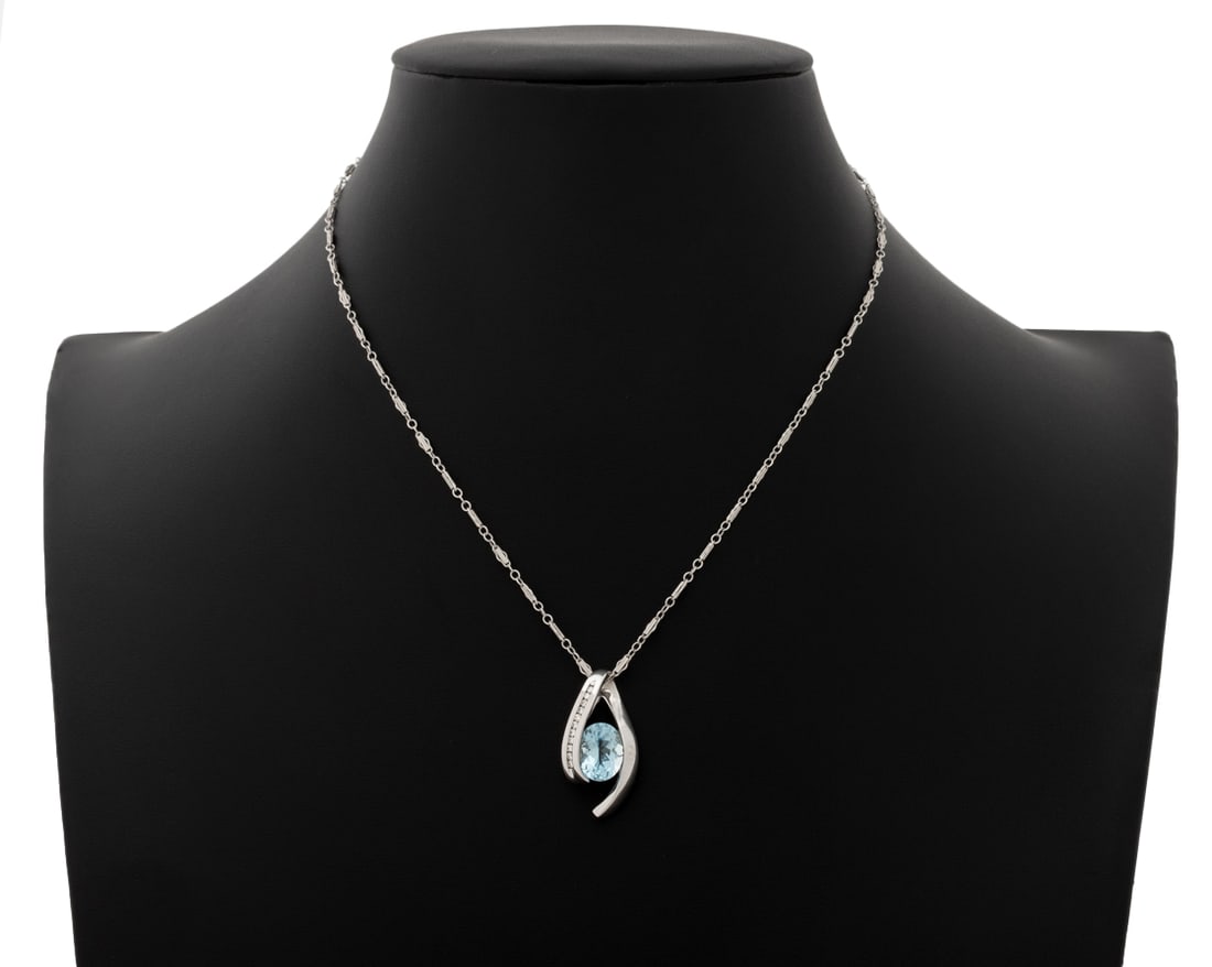 14K Gold Aquamarine Diamond Pendant Necklace (1 of 9)