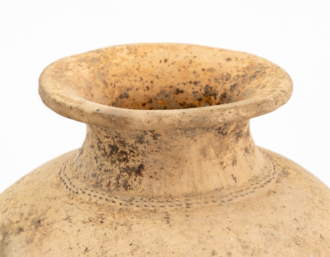 Pre-Columbian Pottery Ovoid Vase - 3