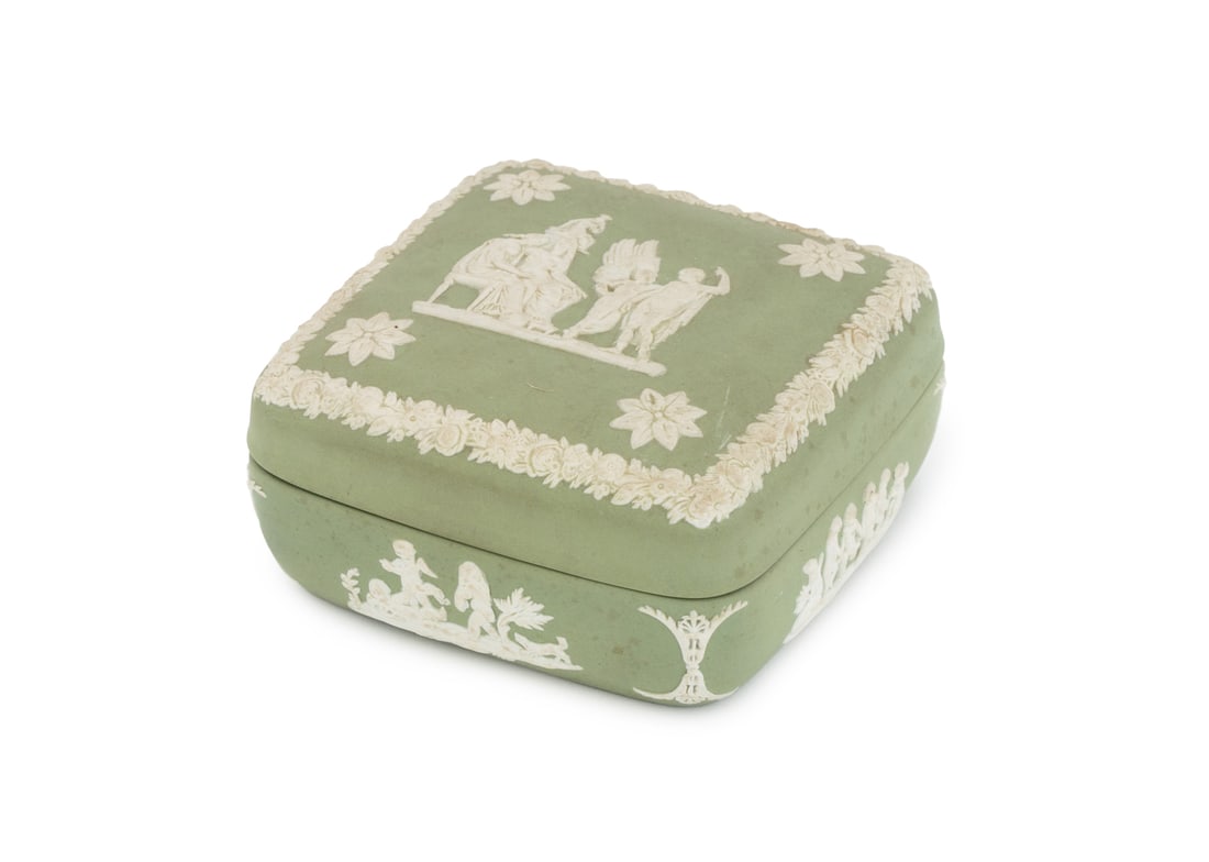 Wedgwood Green Jasperware Covered Box (1 of 7)