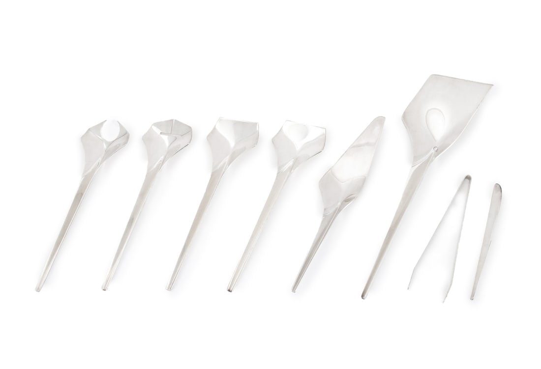 Sabattini Silver Plate Serving Tableware, 8 Pcs.: Set of Eight Sabattini Silver Plate Serving Tableware Pieces, comprising: two-piece salad serving set, (2) two serving spoons, (1) one pie server, (1) one spatula, (1) one knife, and (1) one pair of