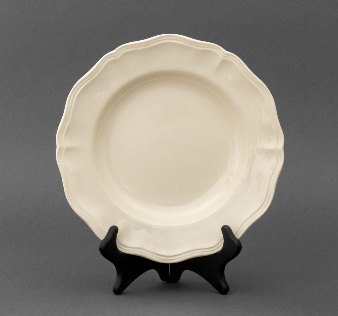 French Ceramic Tableware, 14 Pcs. - 10