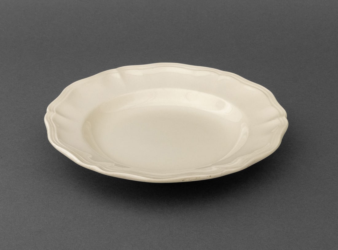 French Ceramic Tableware, 14 Pcs. - 14