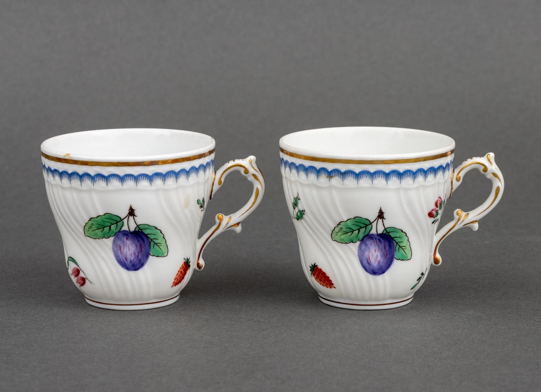 Richard Ginori Porcelain Service, 31 Pcs. - 15