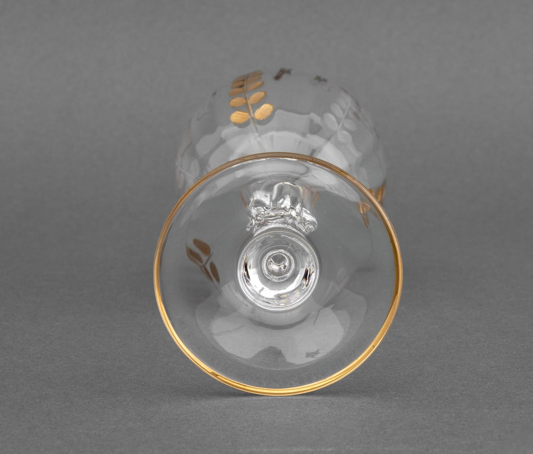 Leaf Pattern Gilt Crystal Stemware Service, 16 - 6