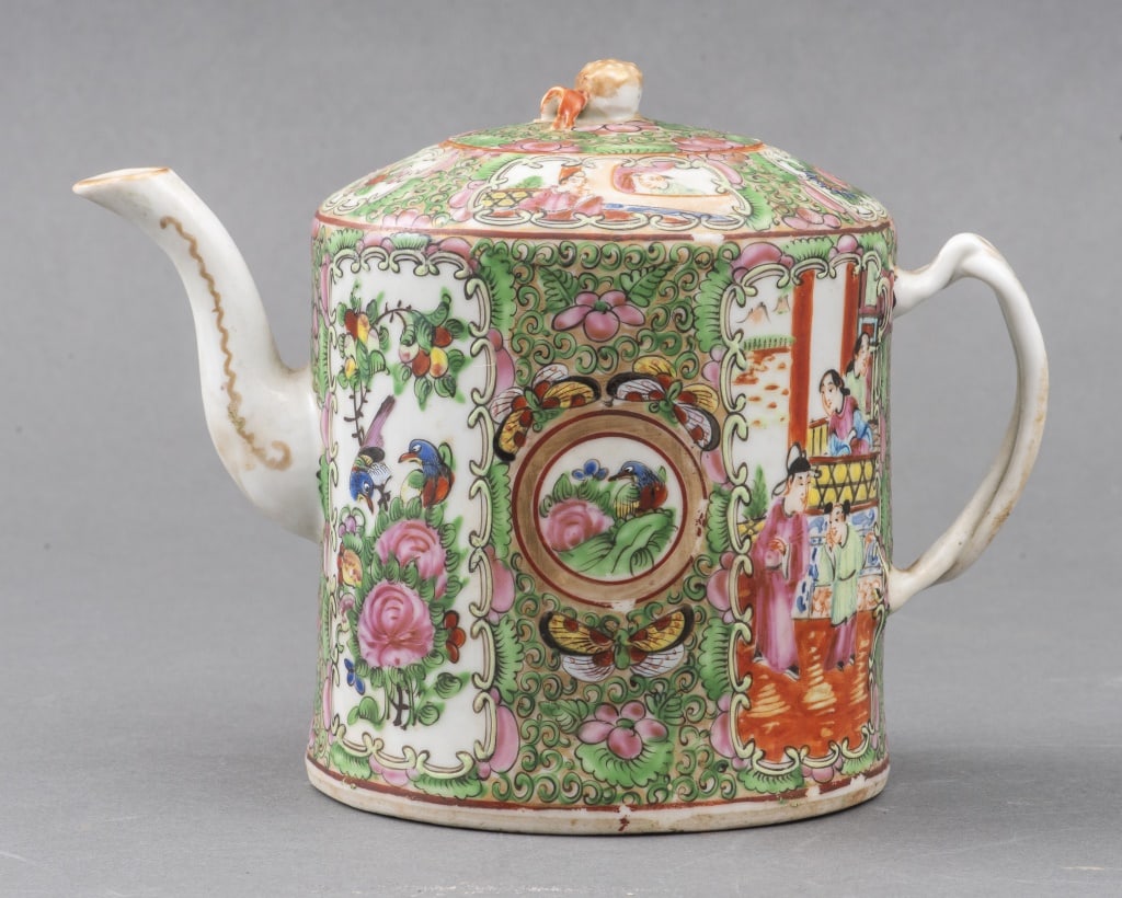 Chinese Rose Medallion Teapot, Late 19th C. (1 of 10)