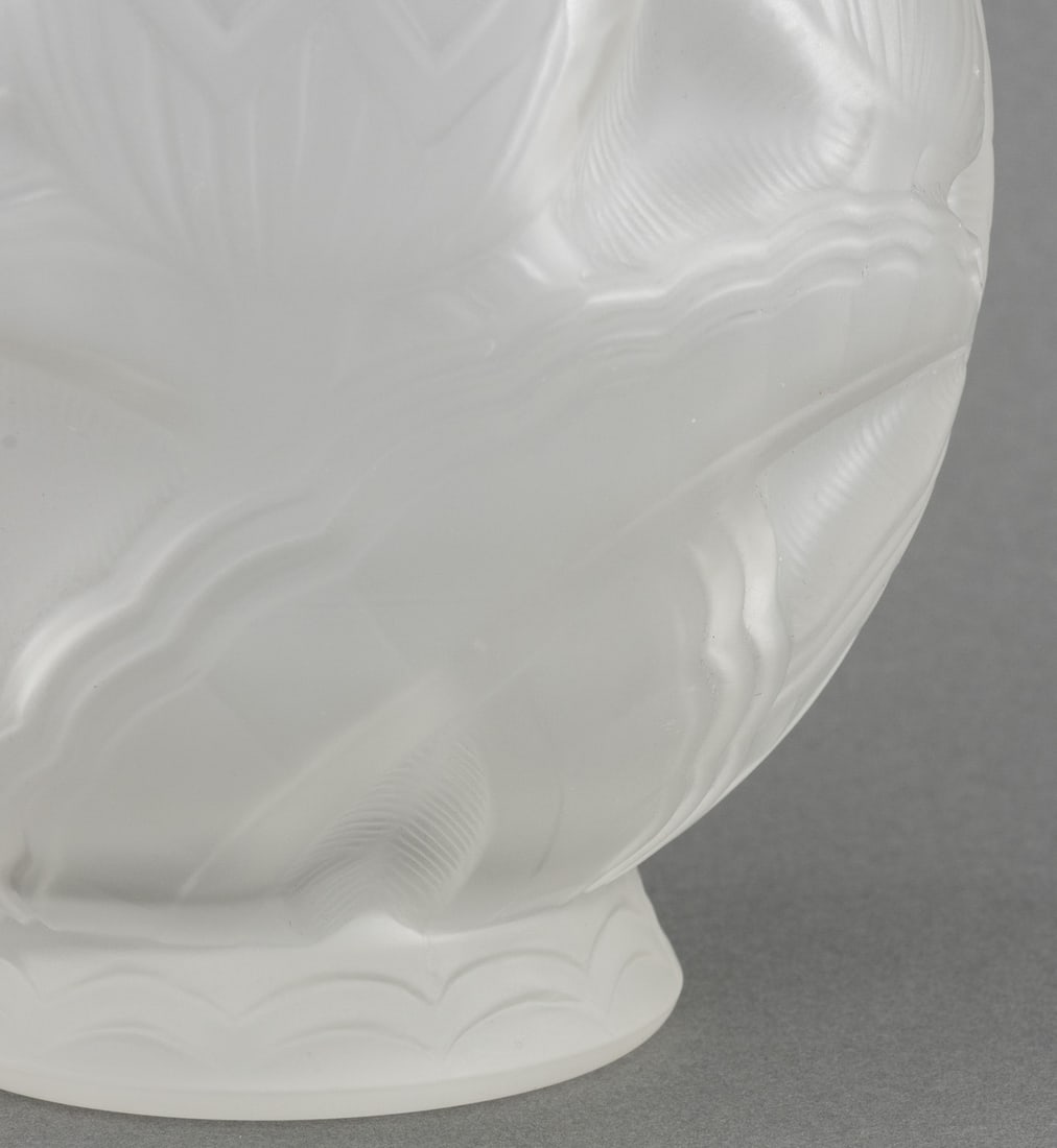 Lalique Art Deco Frosted Glass Vase - 3