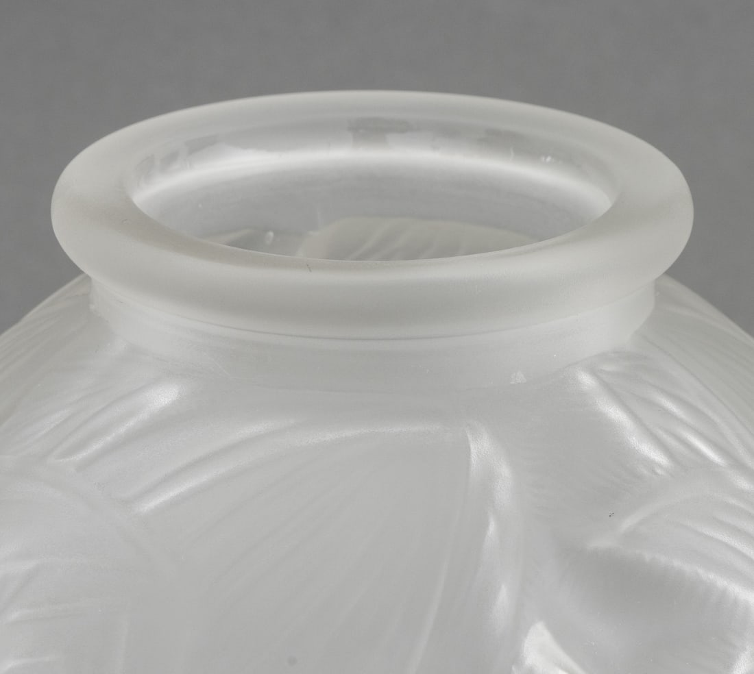 Lalique Art Deco Frosted Glass Vase - 5