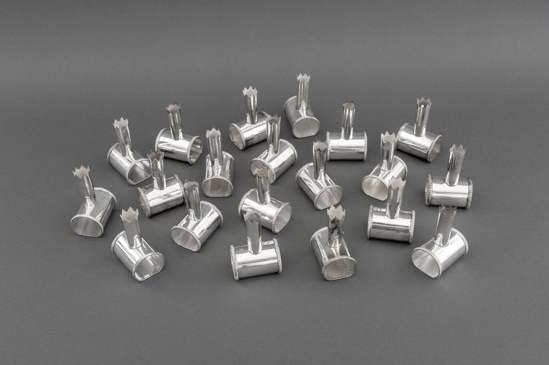 Modern Silver Plate Flower Vase Napkin Rings, 20 (1 of 7)