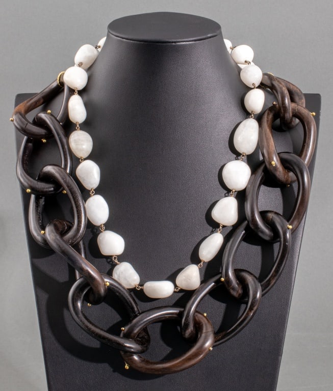Noll Attr. 18K Gold Ebony & Snow Quartz Necklace: Catherine Noll (French, 1945-1992) Attributed 18K Yellow Gold, Carved Ebony Wood, and Snow Quartz Necklace, apparently unsigned. 44" L x 2" W. Provenance: From a New York City Collection. Keywords: Ar