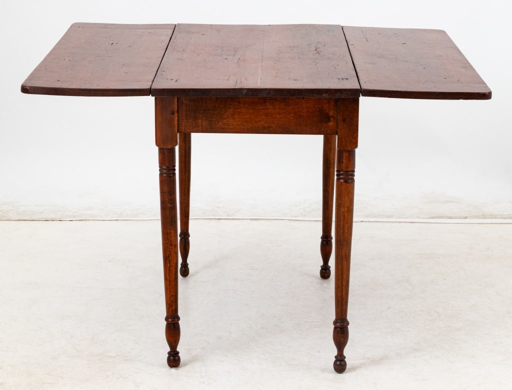 Sheraton Style Mahogany Drop Leaf Table, 19th C. - 3