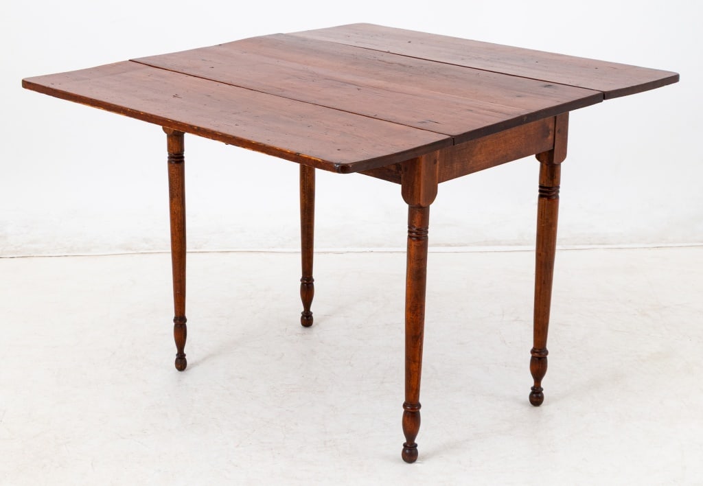 Sheraton Style Mahogany Drop Leaf Table, 19th C. - 4