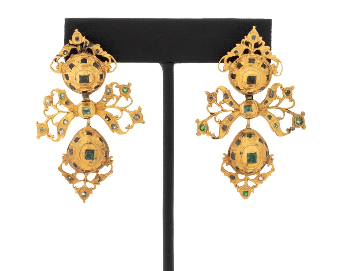 Antique 18K Yellow Gold Iberian Emerald Earrings (1 of 5)