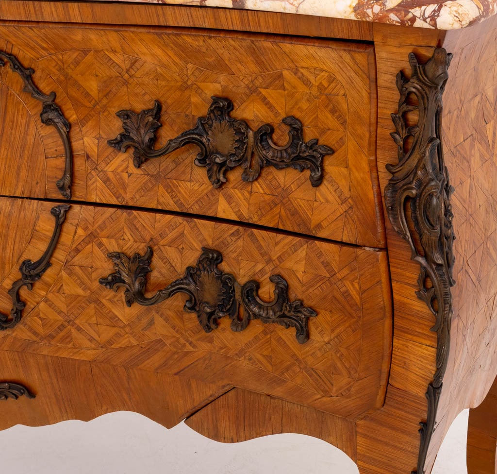 Louis XV Style Walnut Marquetry Bombe Commode - 7