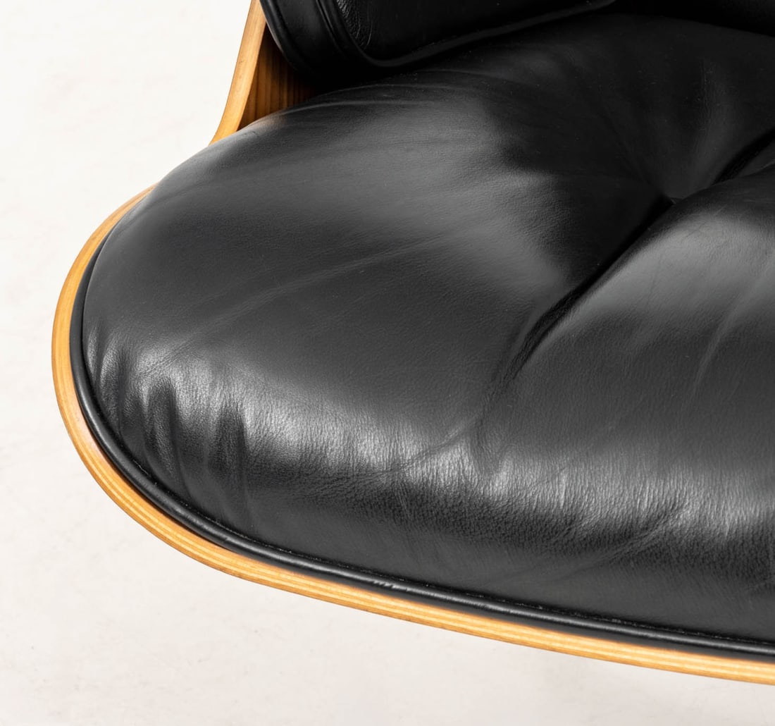 Eames Herman Miller Lounge Chair and Ottoman - 8