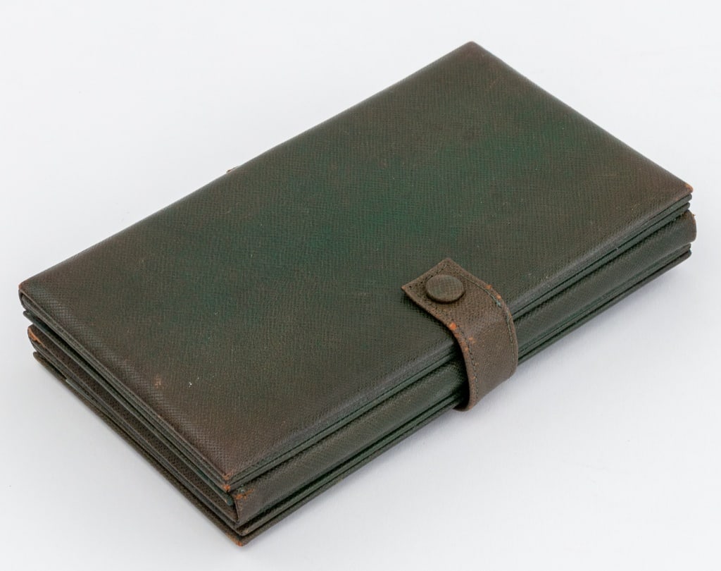 Christian Dior Green Leather 4-Fold Picture Frame - 5