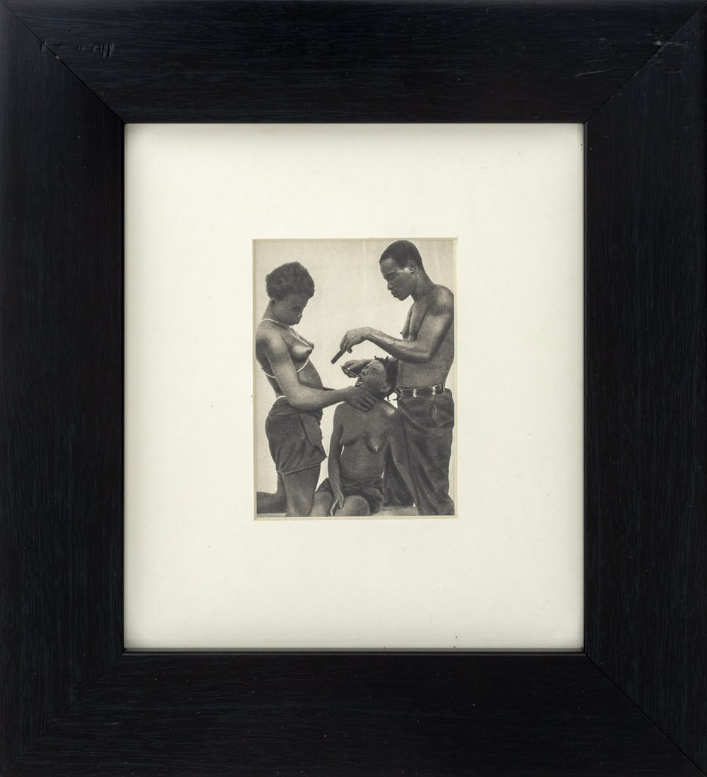 Nude Figural Group Offset Lithograph: Nude Figural Group, Offset Lithograph, ebonized wood frame. Image: 4" H x 3" W; frame: 11.25" H x 10.25" W x 1" D. Provenance: From a New Jersey Collection. Keywords: Photography, Prints, Multiples, A