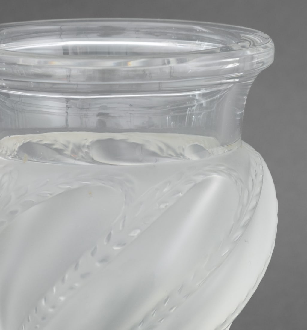 Lalique "Ermenonville" Crystal Vase - 3