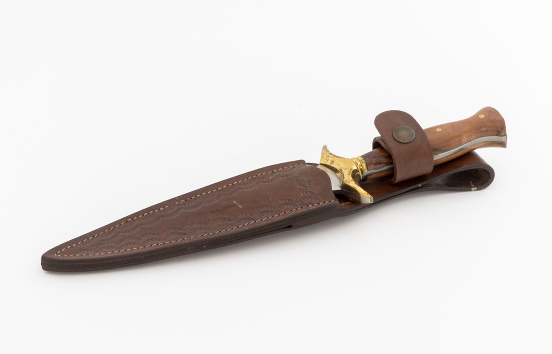 Oak Handled Double-Edged Dagger - 7