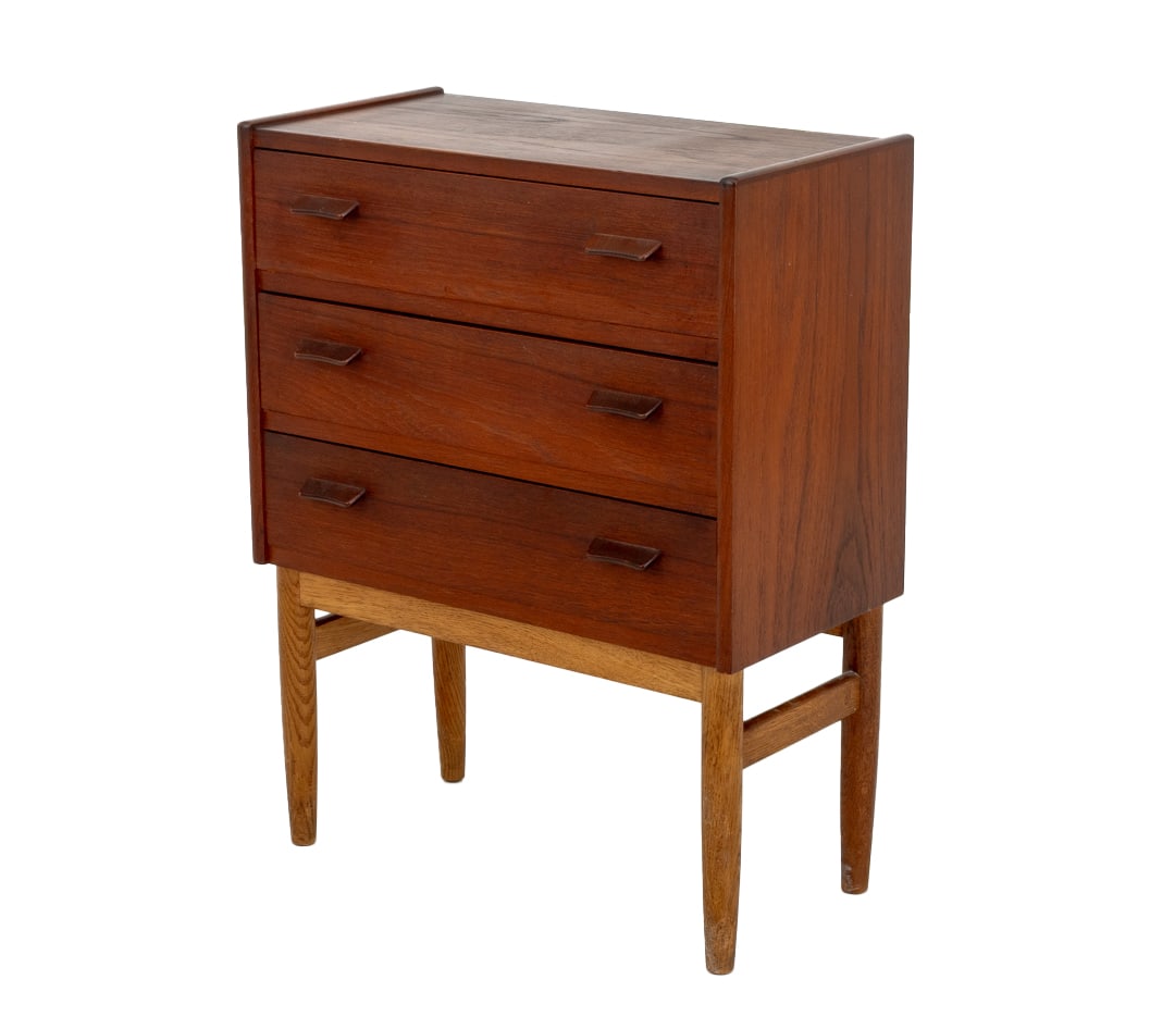 Mills-Denmark Modern Walnut Chest of Drawers: Mills-Denmark Danish Modern Walnut Chest of Drawers, with three drawers on wood base with four tapered wood legs conjoined by box stretcher, "Mills-Denmark" label and " (?) / Slagelse / Denmark" impre