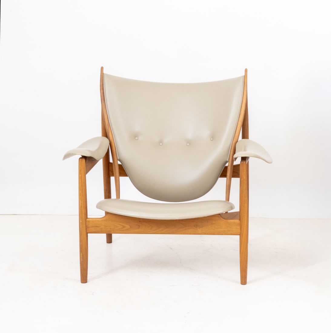 Finn Juhl "Chieftain" Lounge Chair - 2