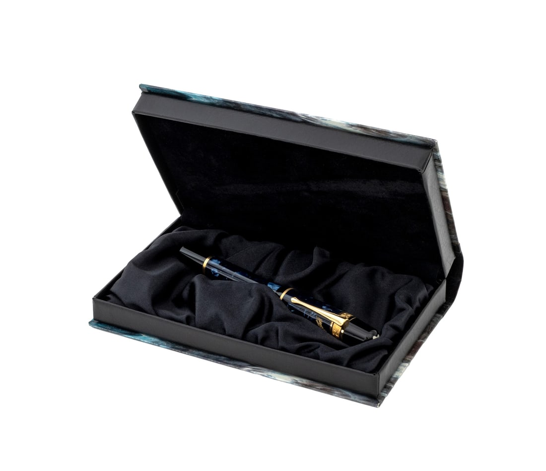 Montblanc Edgar Allan Poe Fountain Pen, 1998: Montblanc Edgar Allan Poe Limited Edition Fountain Pen, 1998, from the Writer's Edition series, with 18K gold M nib, black and blue marbled resin case with gold plated clip and accents, numbered editi