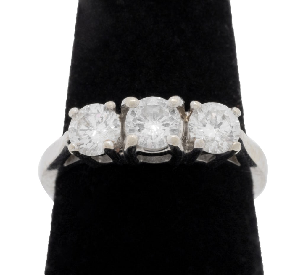 14K White Gold 3-Stone Round Diamond Ring (1 of 7)