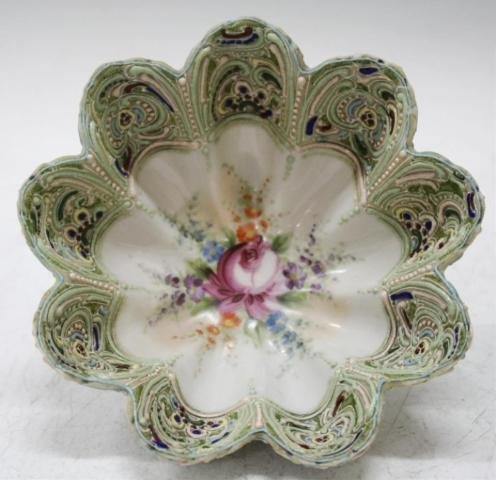 Nippon Scalloped Moriage Beaded Footed Bowl: A scalloped moriage beaded footed bowl with flower design, porcelain, Japan; unmarked. Dimensions: 3" H x 5-3/4" diameter