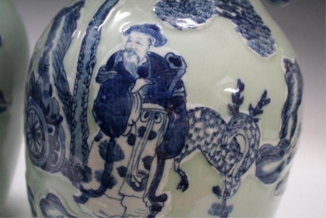 Chinese Pair of Large Handled Porcelain Vases - 7