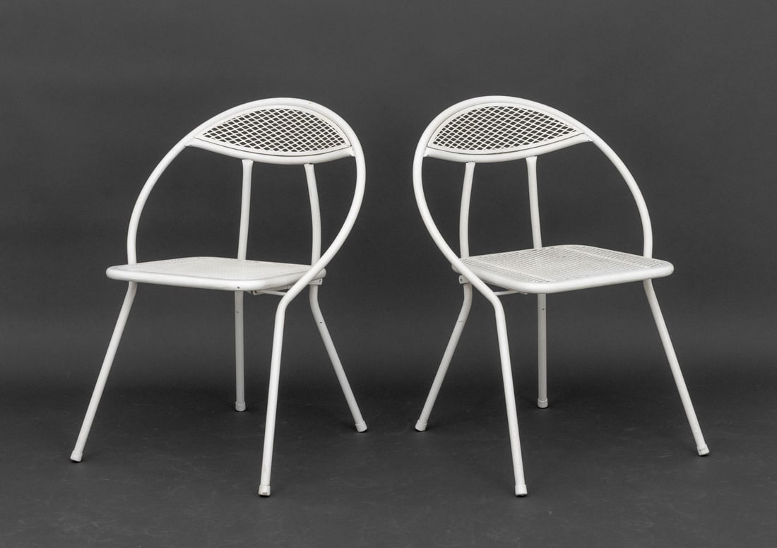 Salterini "Rid-Jid" Outdoor Patio Armchairs, Pair: Pair of Salterini "Rid-Jid" White Outdoor Patio Arm Chairs, in white with mesh seat and back on tubular steel frame. 30.5" H x 23.5" W x 22" D; seat: 17.5" H. Provenance: From a Connecticut Estate.