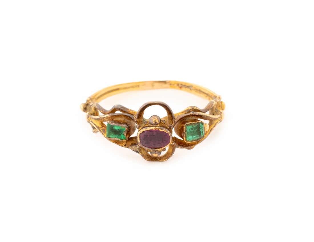 14K Yellow Gold Emerald Ruby Three Stone Ring - 4