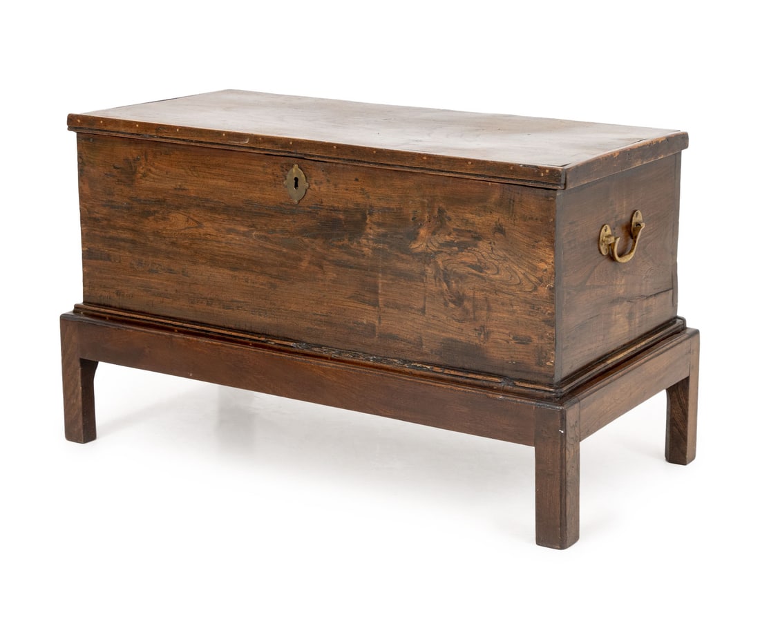 Georgian Style Oak Chest on Stand (1 of 7)
