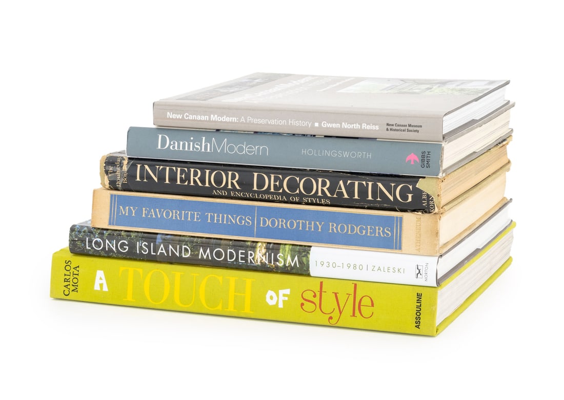 Books on Decorating and Interior Design, 6: Collection of 6 Books on Decorating and Interior Design, comprising: "My Favorite Things", Rodgers, Dorothy, "The Doubleday Book of Interior Decorating and Encyclopedia of Styles", Kornfeld, Albert,