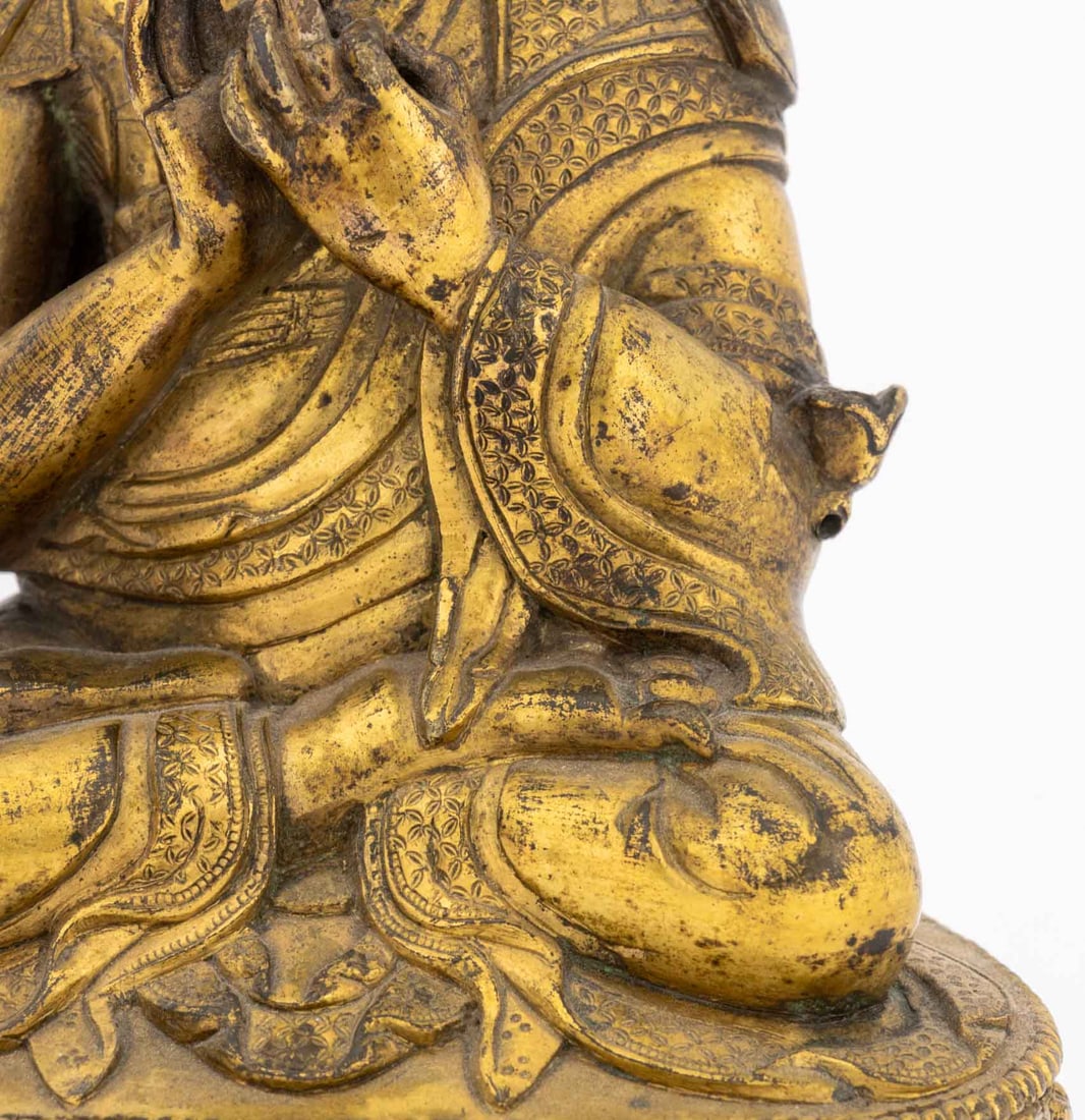 Tibetan Tsongkhapa Gilt Bronze Sculpture - 3