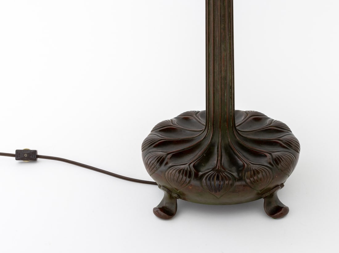 Tiffany Studios Poinsettia Table Lamp - 8