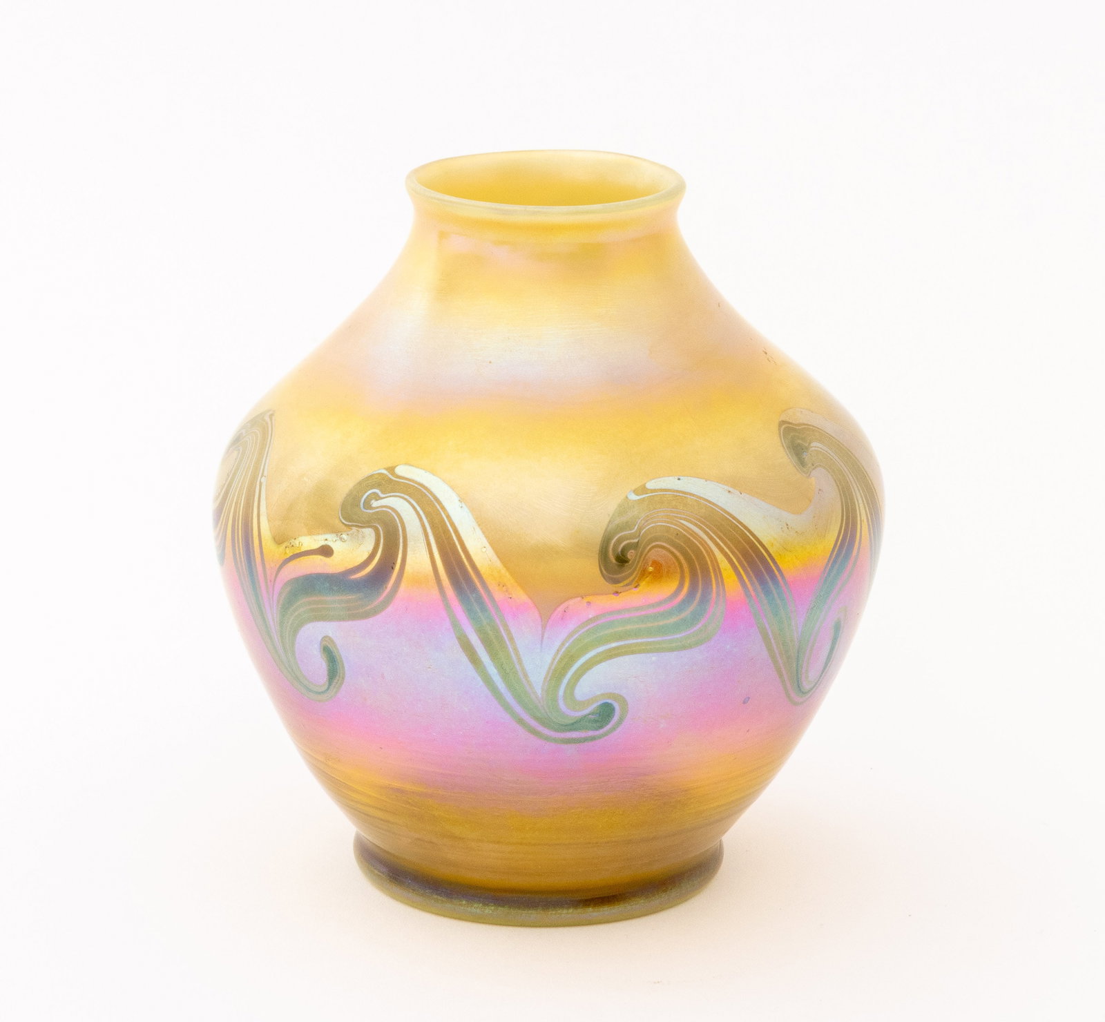 Tiffany Studios Reactive Blown Glass Vase, 1902 - 5