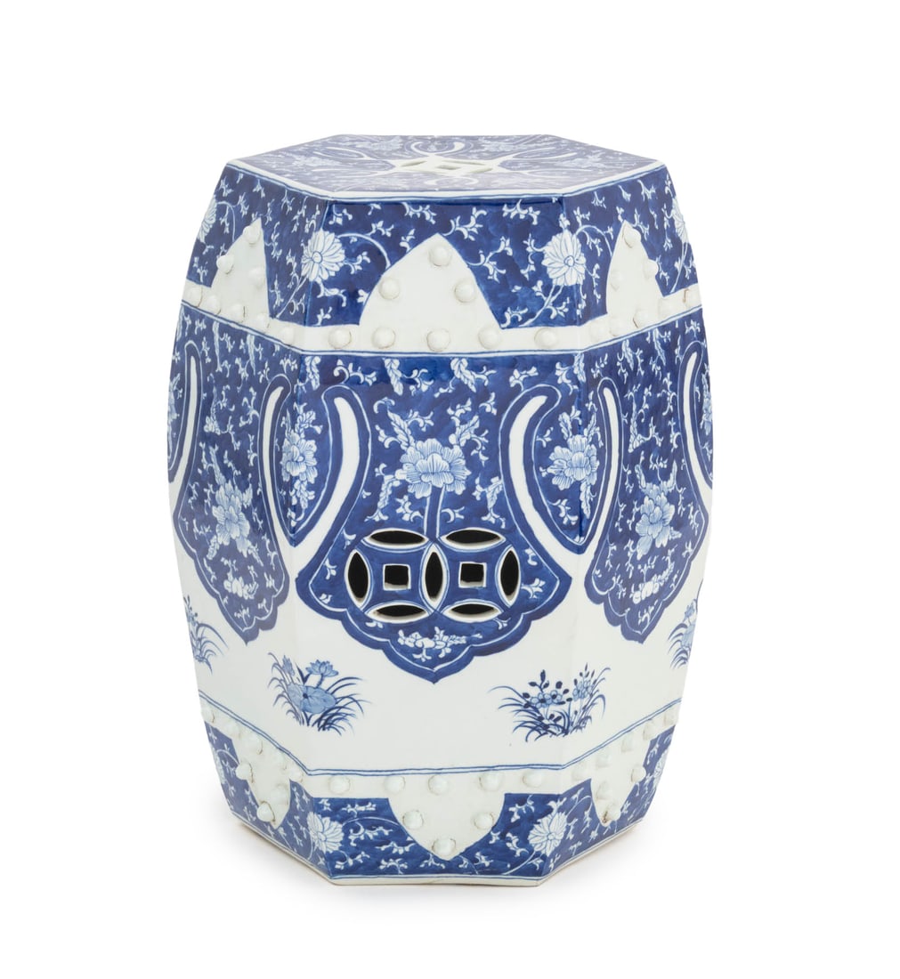 Chinese Blue and White Porcelain Garden Seat (1 of 9)