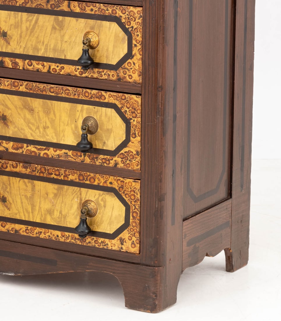 American Grain Painted Dressing Table - 6