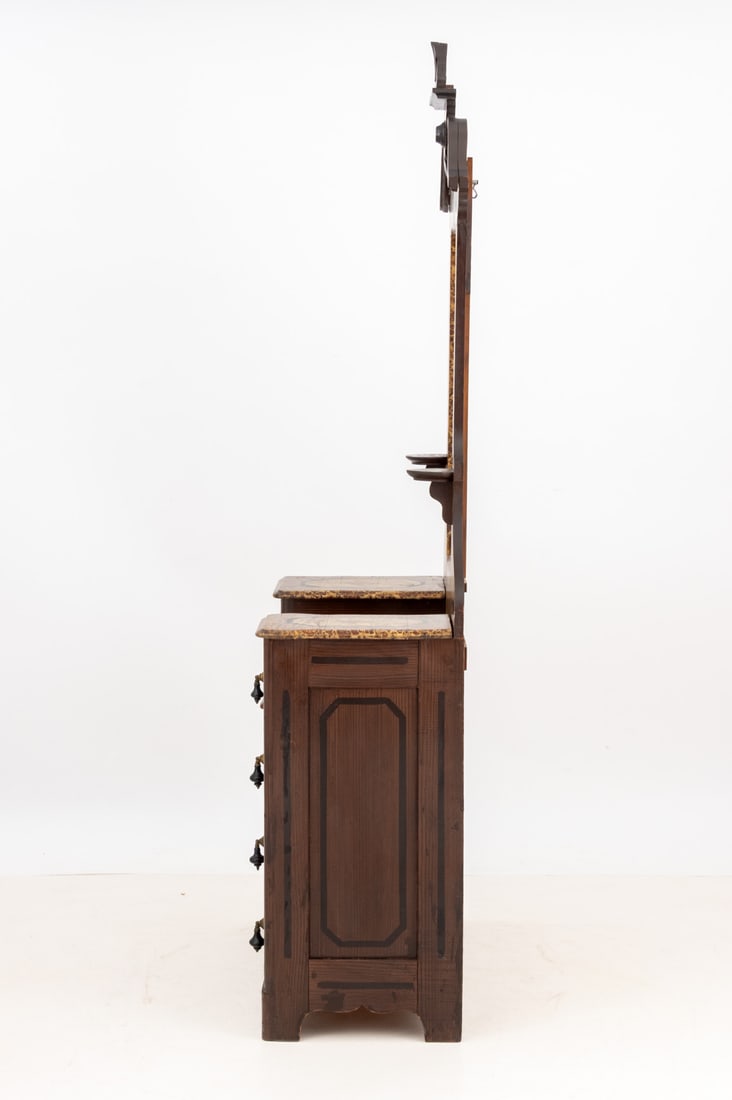 American Grain Painted Dressing Table - 9