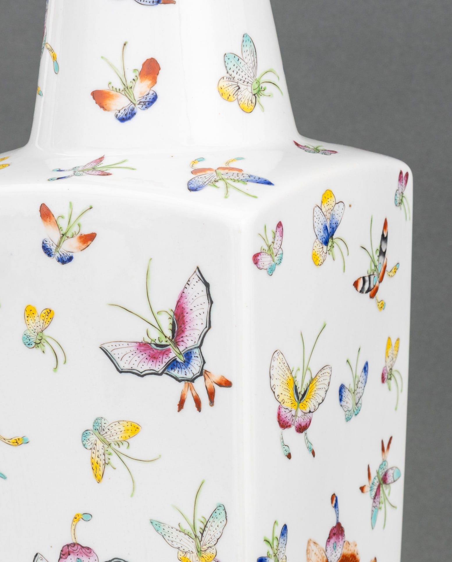 Chinese Porcelain Butterfly Vases Mounted Lamps, 2 - 11