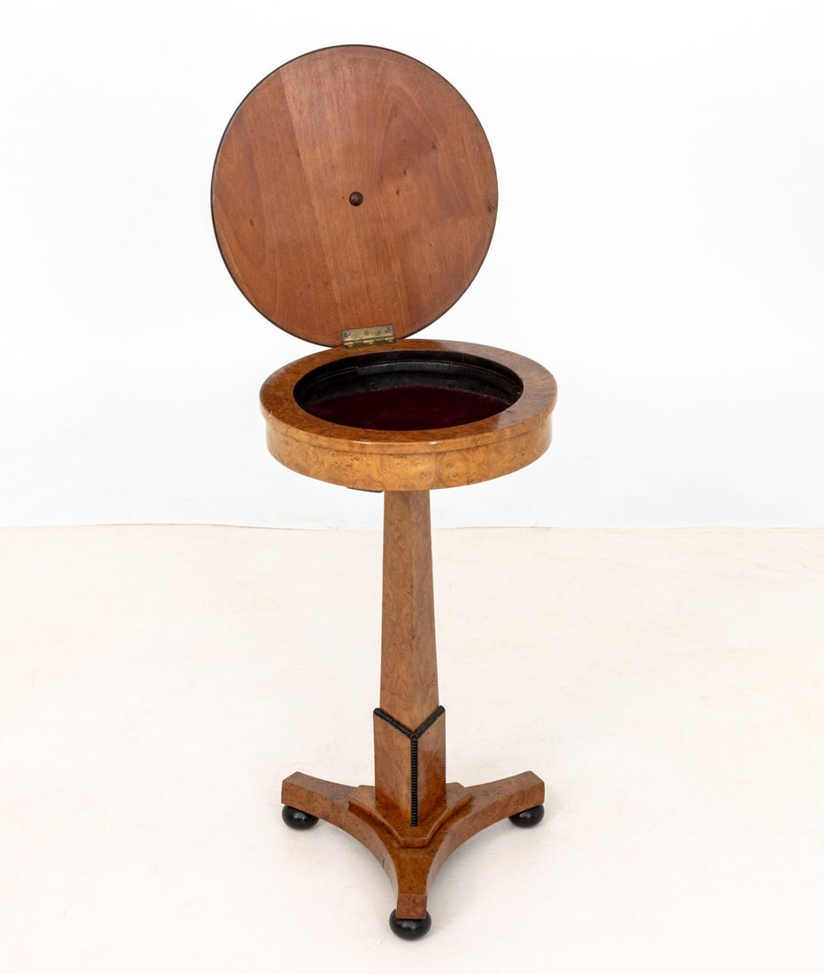 Biedermeier Birch Circular Work Table, 19th C. - 4