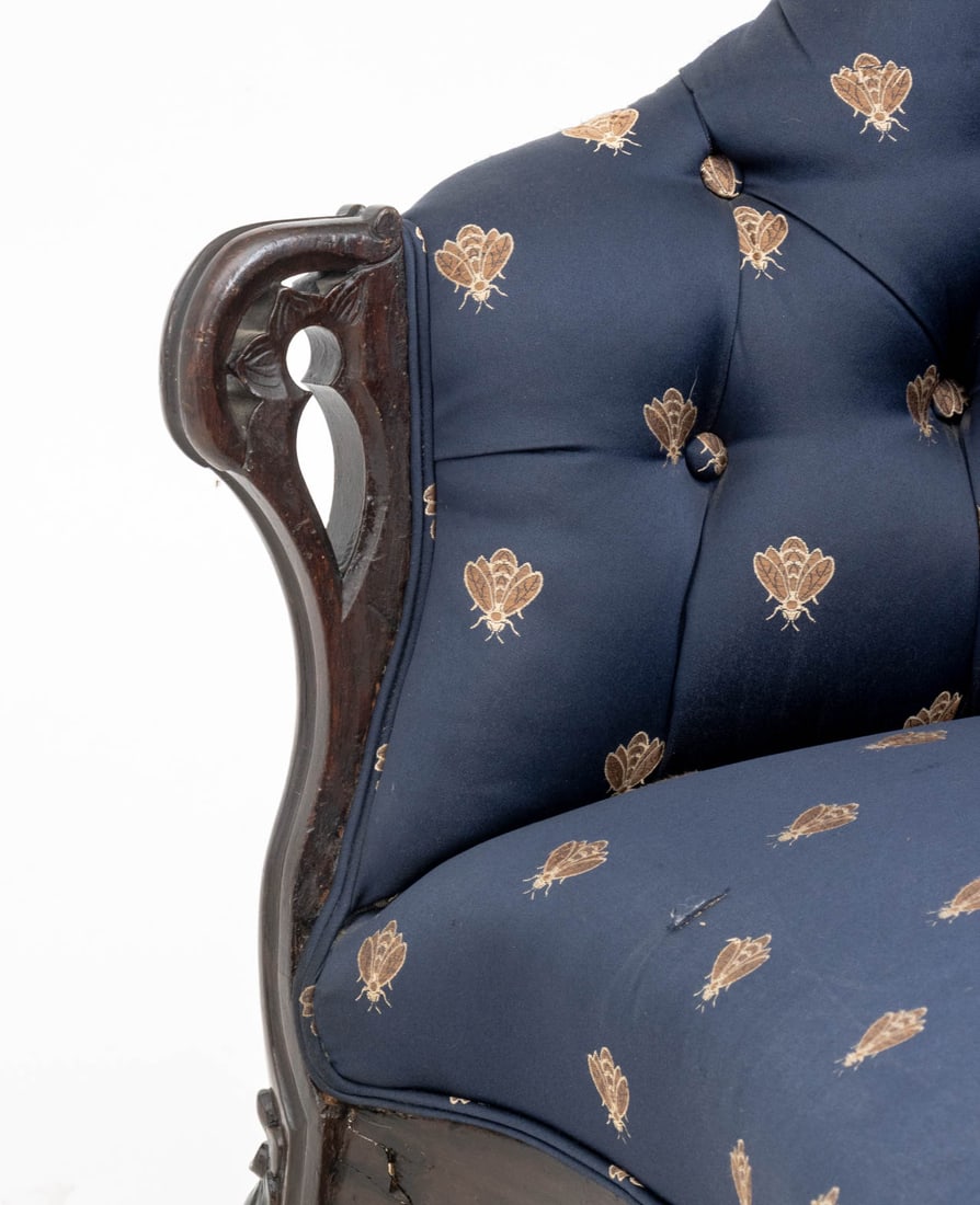 Victorian Button-Tufted Upholstered Walnut Sofa - 7