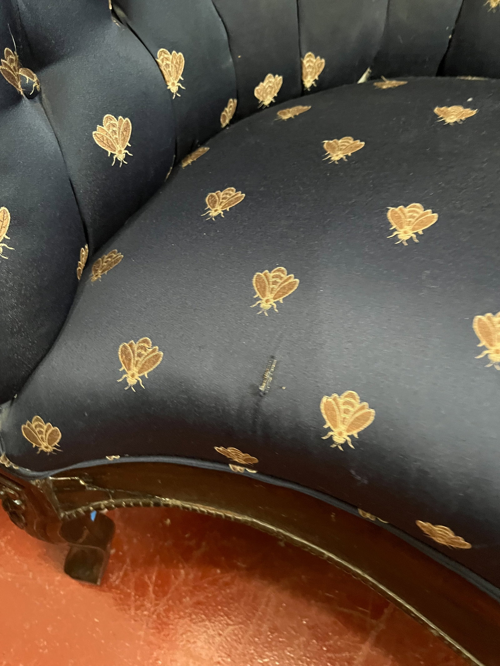 Victorian Button-Tufted Upholstered Walnut Sofa - 9