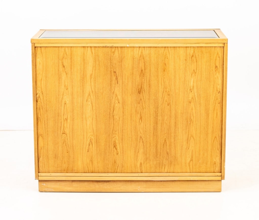 Stanley Furniture Modern Mahogany Bar Cabinet - 8