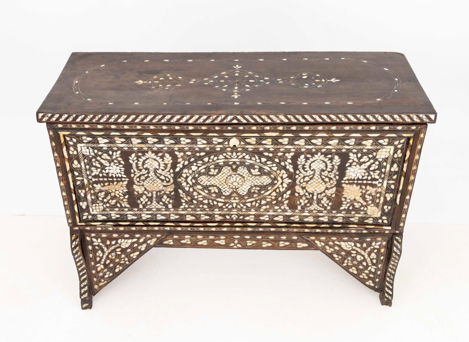 Syrian Mother-of-Pearl Inlaid Cabinet, 19th C. - 7