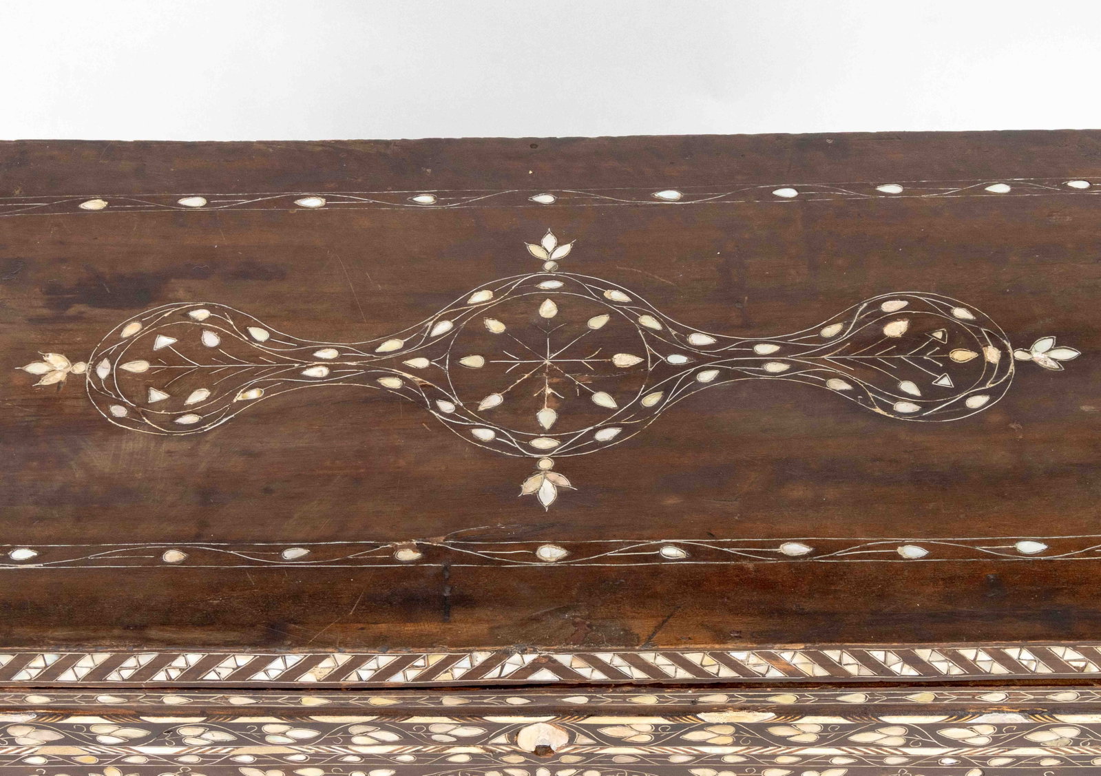 Syrian Mother-of-Pearl Inlaid Cabinet, 19th C. - 8