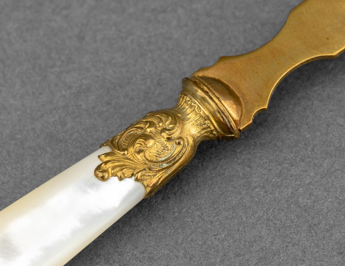 Mother-of-Pearl & Gold Wash Flatware Service for 8 - 6