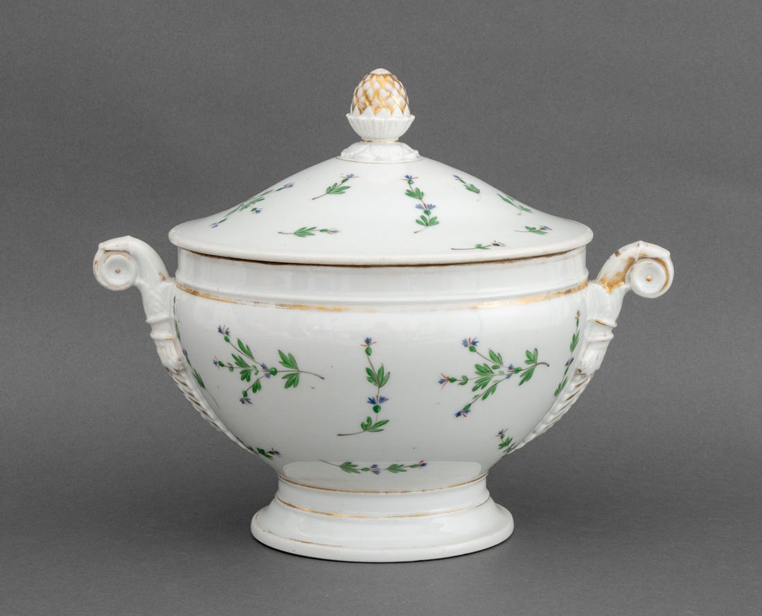 Paris Porcelain Covered Soup Tureen (1 of 9)