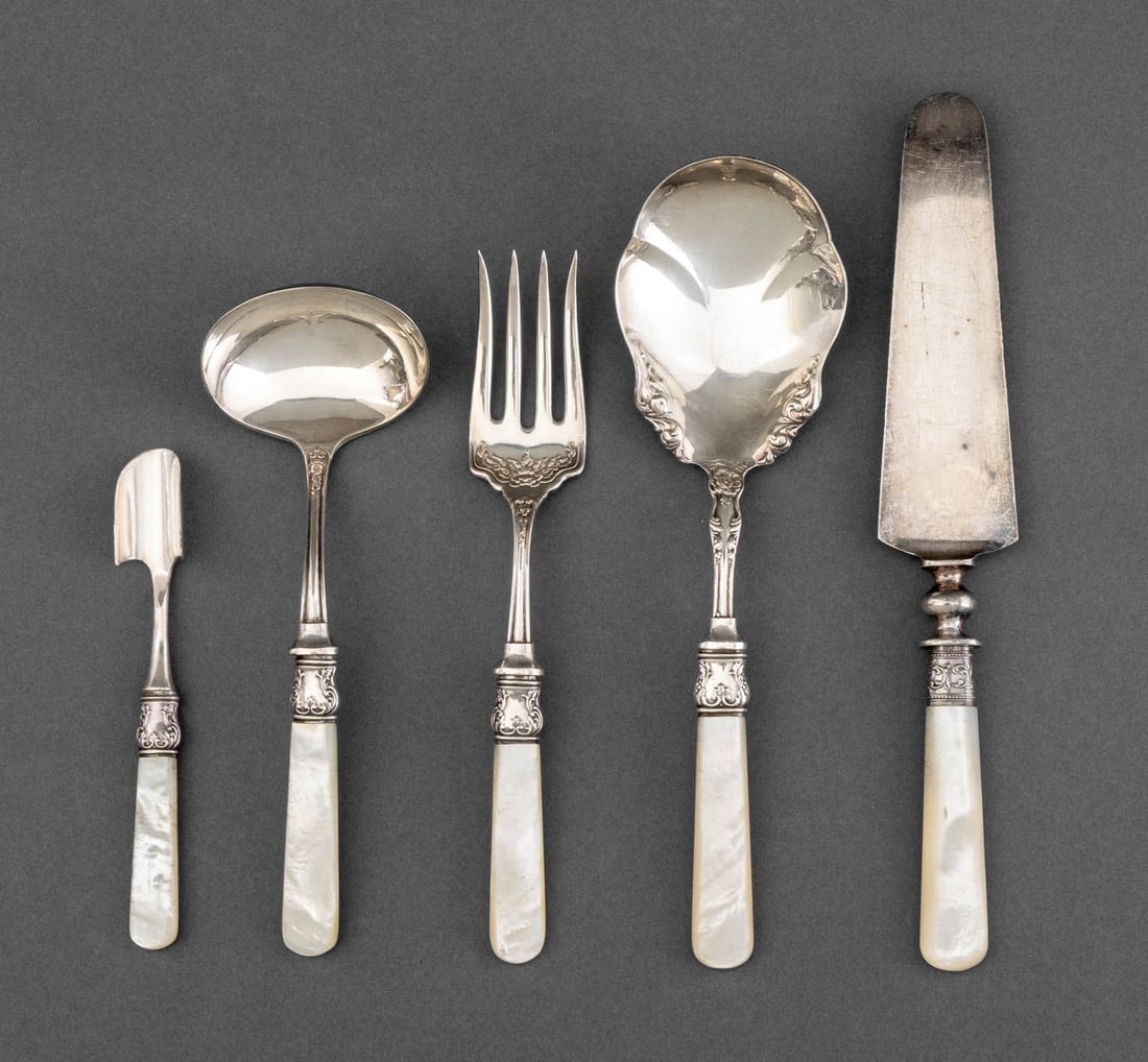 Silver Plate and Mother-of-Pearl Flatware, 5 Pcs. (1 of 11)
