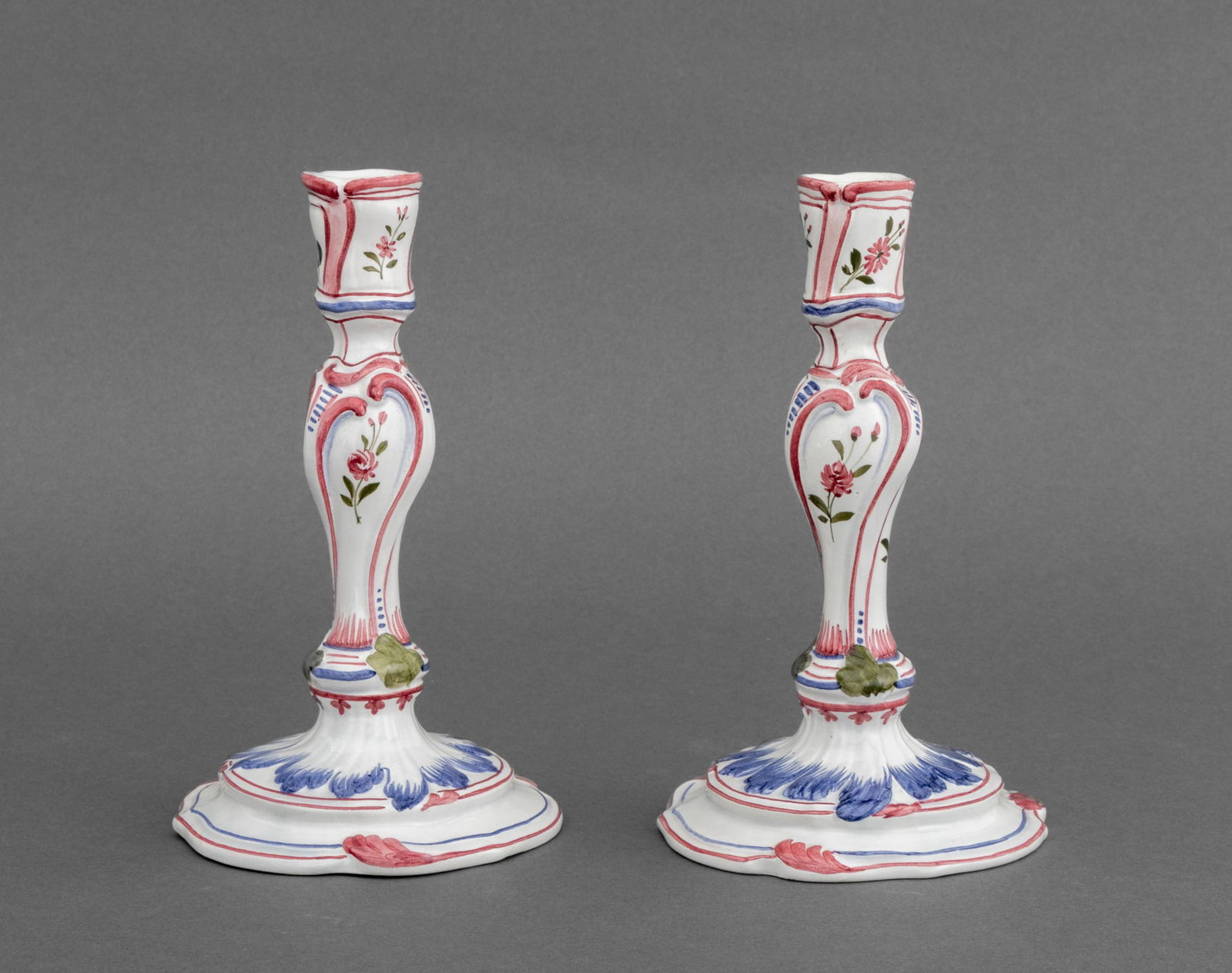MMA Italian Maiolica Candlesticks, Pair (1 of 9)